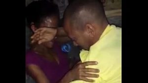 Xvideo de putaria na favela de casal safadinho